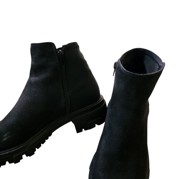 Unisa Boots Womens 7 M Black Wadi-M Ankle Booties Heels Casual Suede Zipper - Picture 3 of 8
